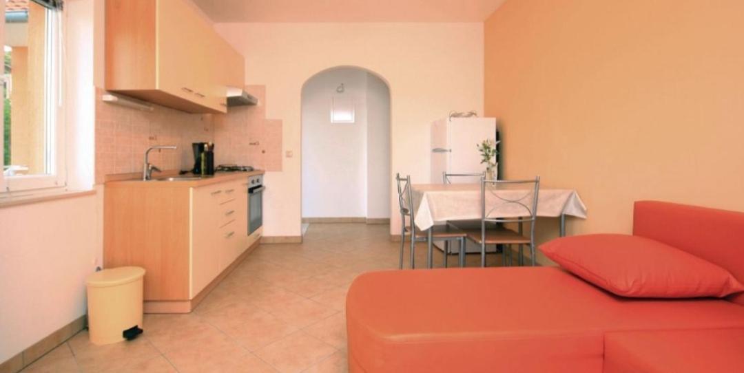 Apartment Petra Raslina Extérieur photo
