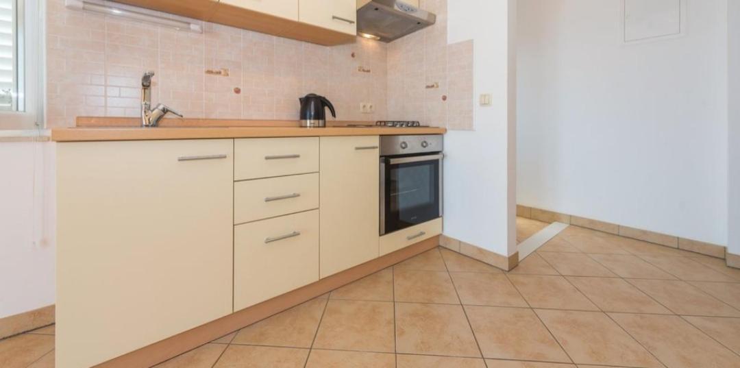 Apartment Petra Raslina Extérieur photo